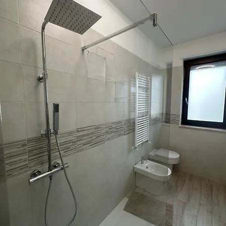 Frensi Lejlighed Brindisi
